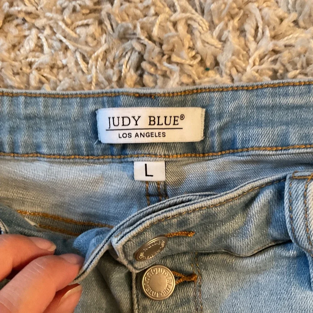 Judy Blue High Rise Distressed Button Fly‎ Denim Shorts Light Wash Women Large